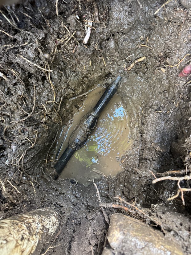 Underground poly pipe repair